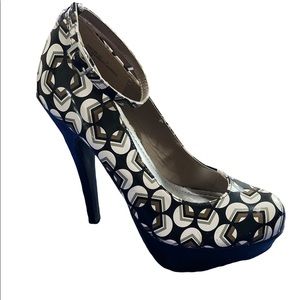 👠 Gorgeous vintage art deco heels size 7